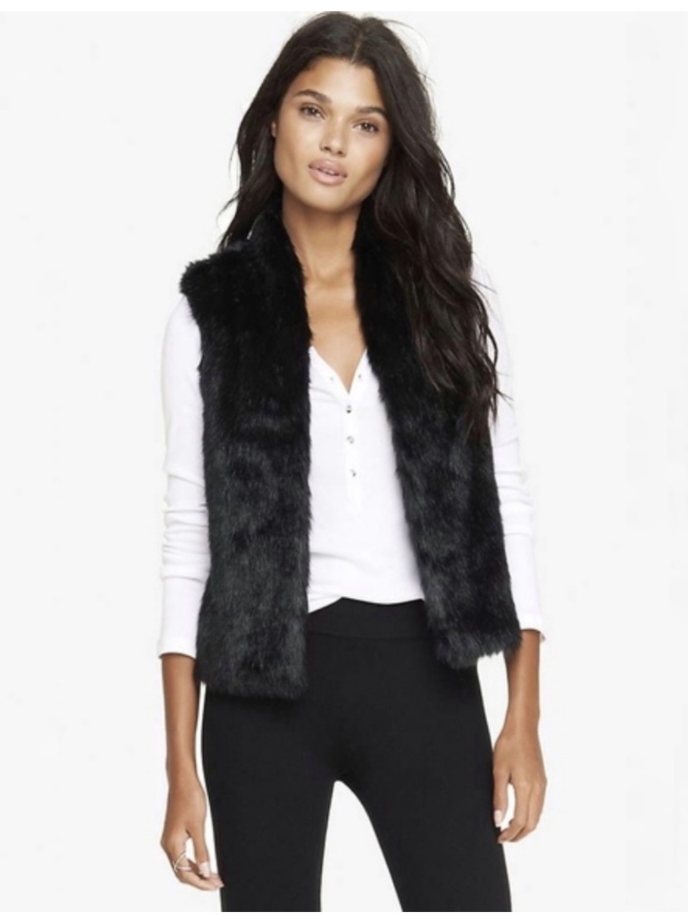 NWOT SEBBY COLLECTION Black
Faux Fur Vest Size Large